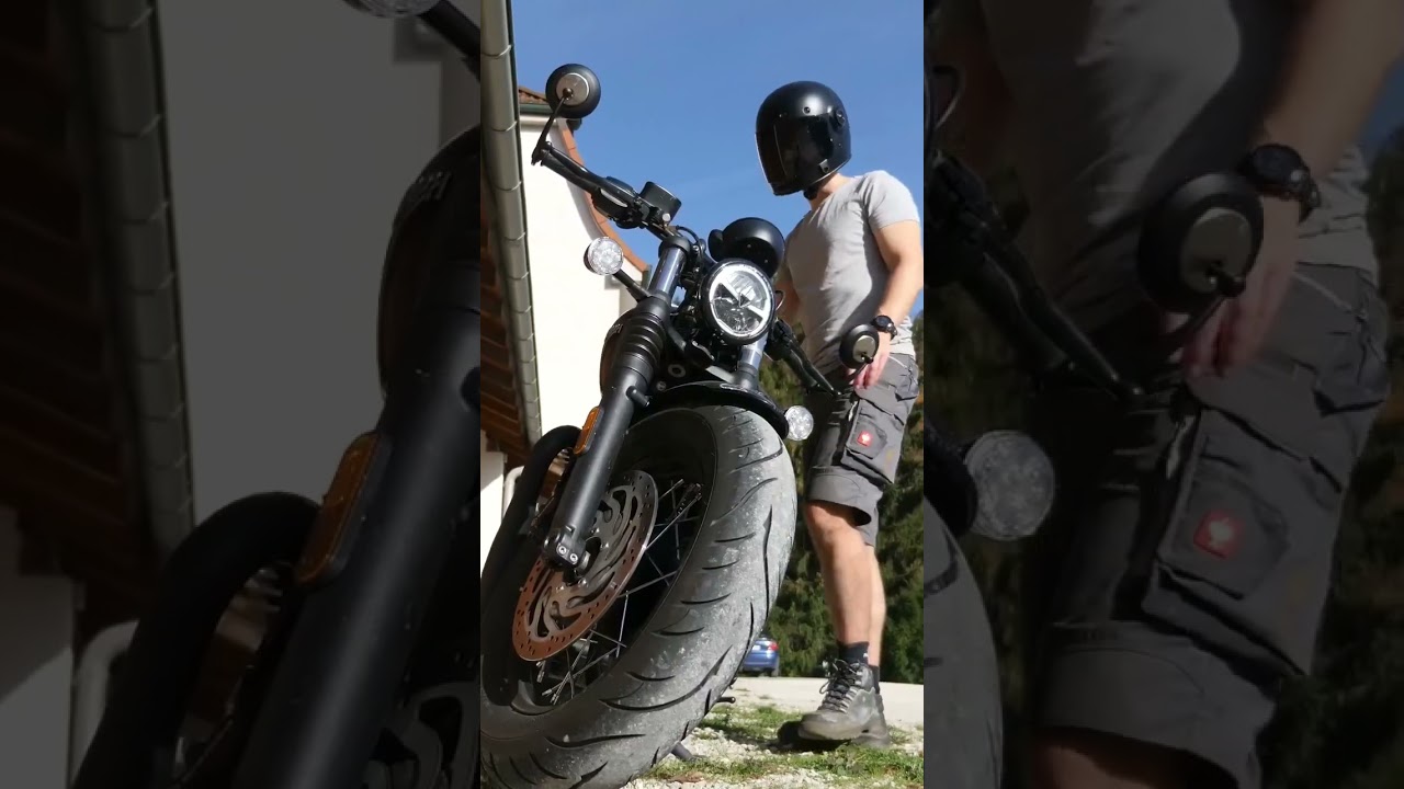 Triumph Bonneville Bobber Black MASS MOTO exhaust (hot rod)
