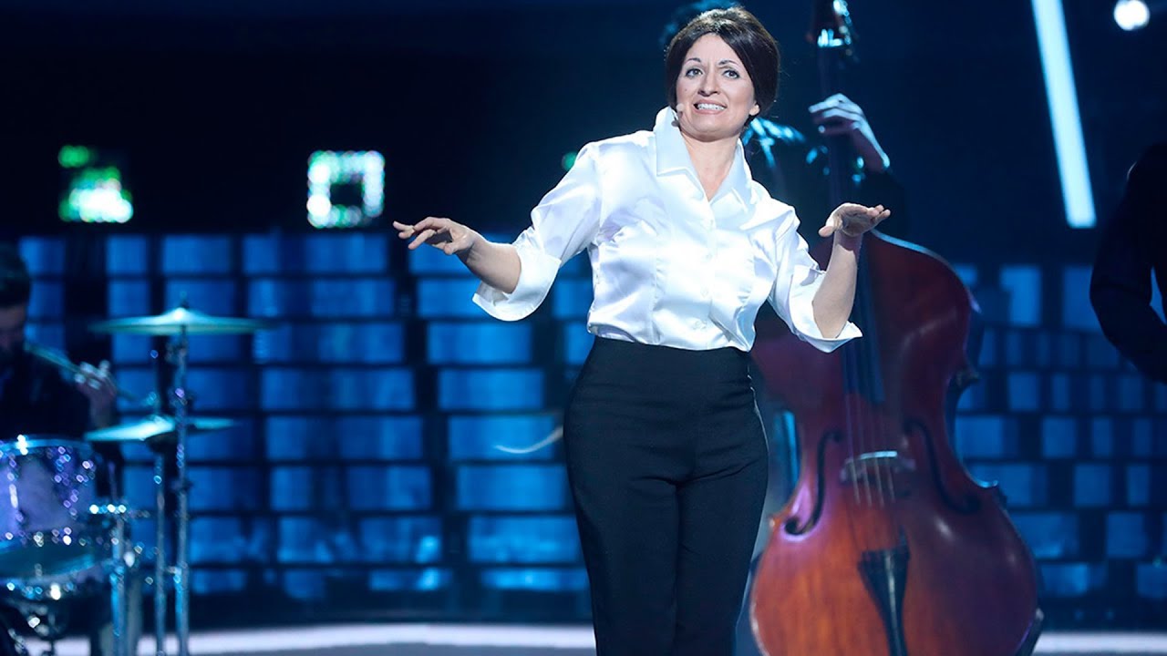 Silvia Abril canta 'Tintarella di luna' de Mina - Tu Cara Me Suena