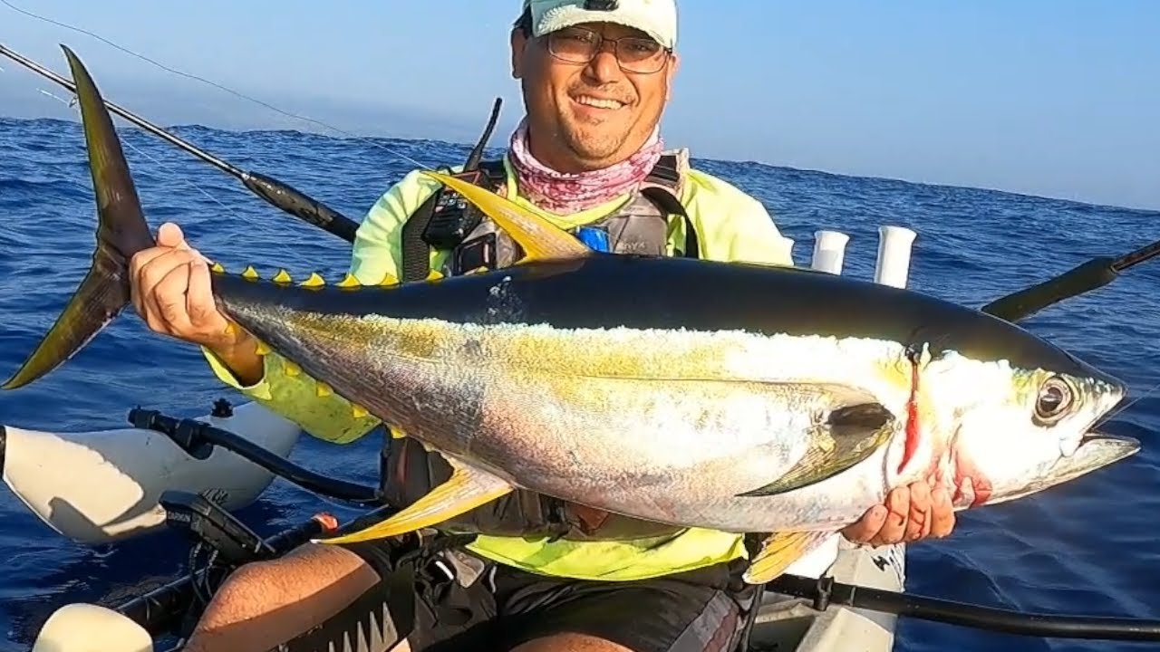 Hawaii Kayak Fishing: Triple Tuna Power Hour!!
