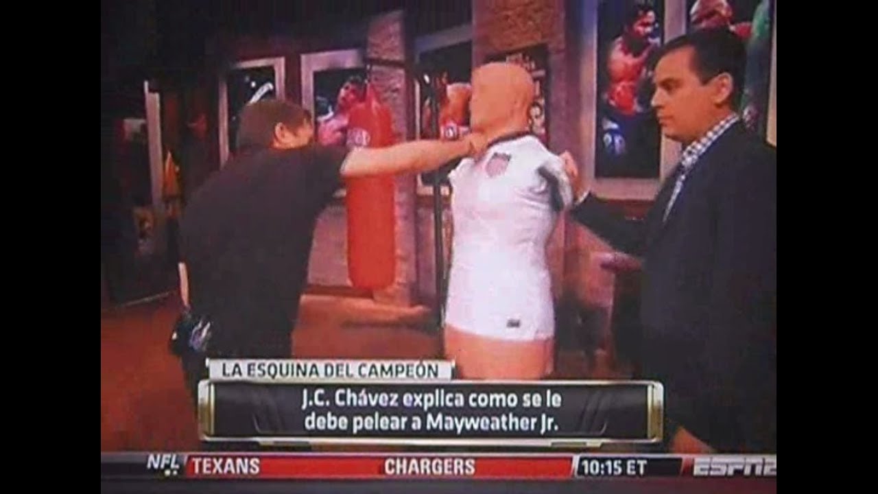 Julio César Chavez dice cómo debe pelear Canelo contra Floyd Mayweather jr para vencerlo