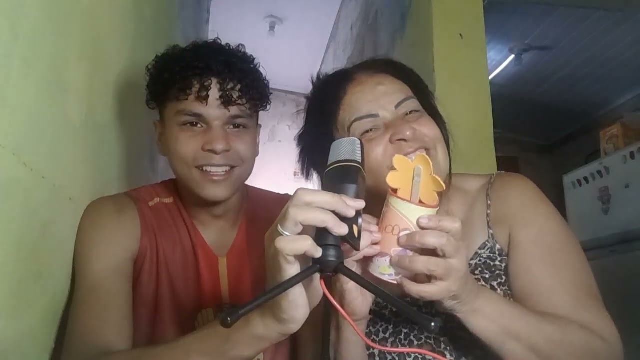 ASMR COM MINHA MÃE ESPECIAL DE NATAL