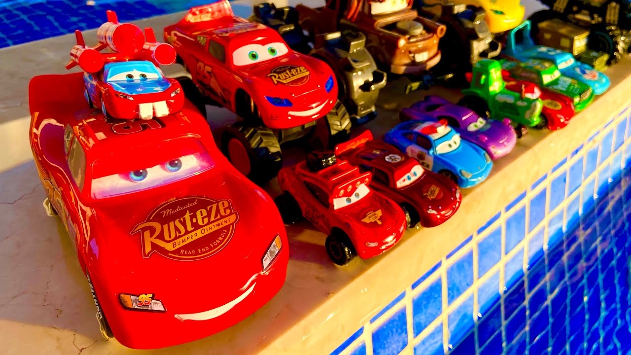 Disney Pixar Cars toys Review | Lightning McQueen, Finn McMissile, Mack, Doc Hudson,Cruz Ramirez