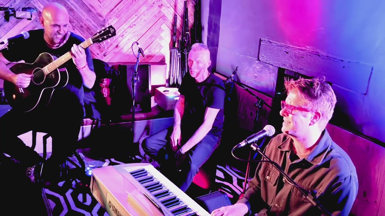John Ellis and James Stewart Live @ Cafe Roux: Song 16 The Bed's Too Big Without You