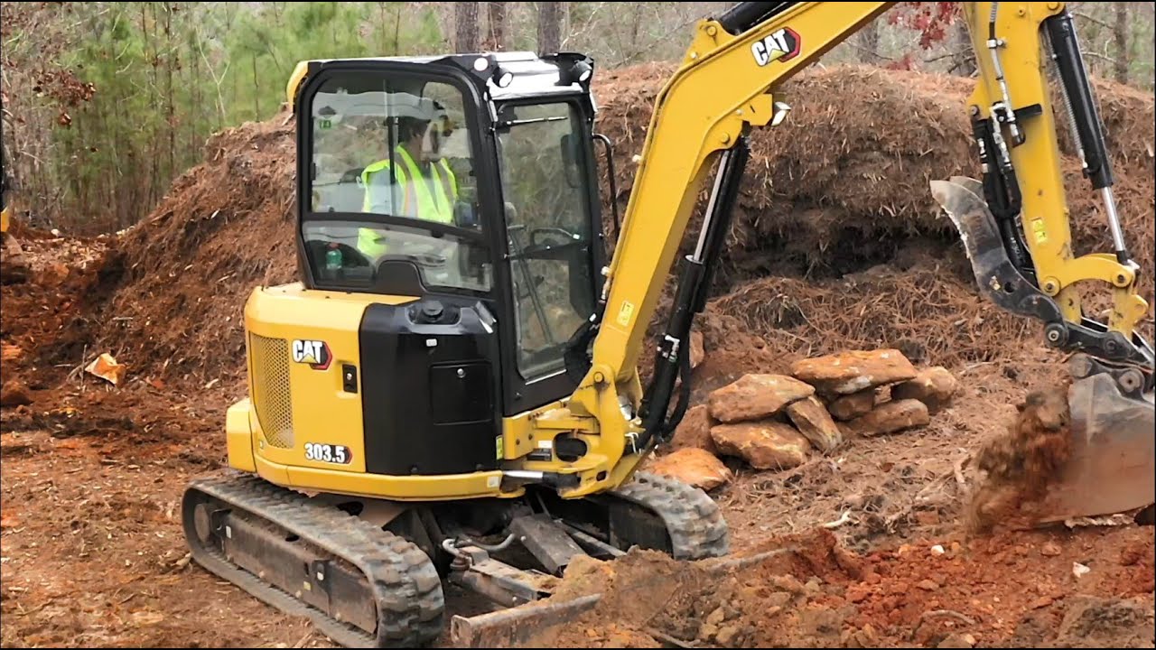 Cat® 303.5 CR Mini Excavator Customer Story – Sunshine Ridge, LLC (South Carolina, United States)