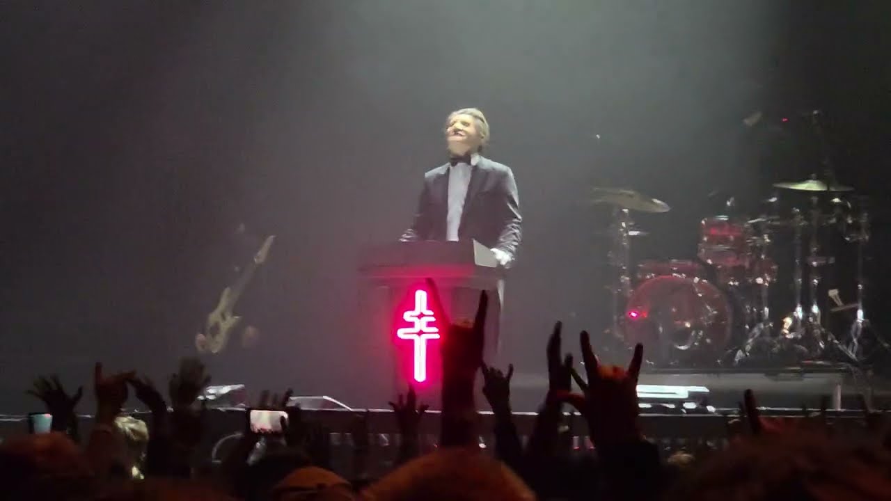 President - In the Name of the Father (Live @ Place Bell)