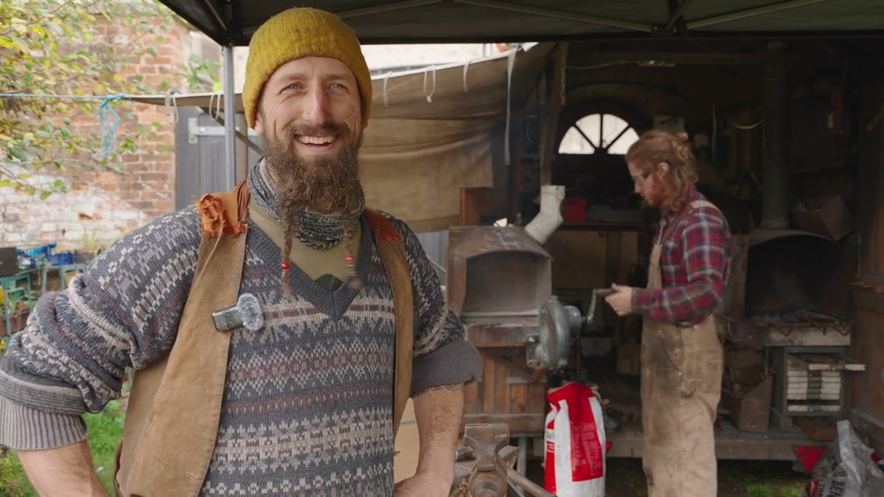 Кузнецы демонстрируют &laquo;Кузницу Нигде&raquo;