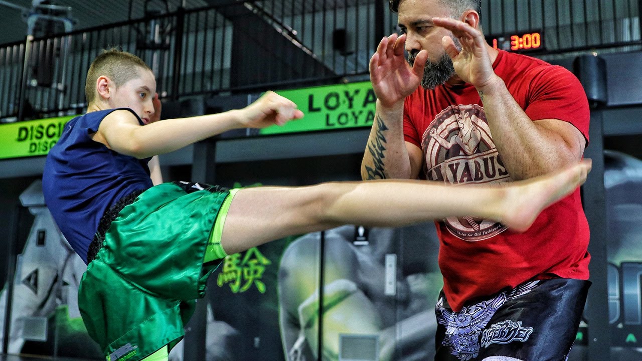 Basic & Efficient Blocks & Counter Attacks for Muay Thai and MMA