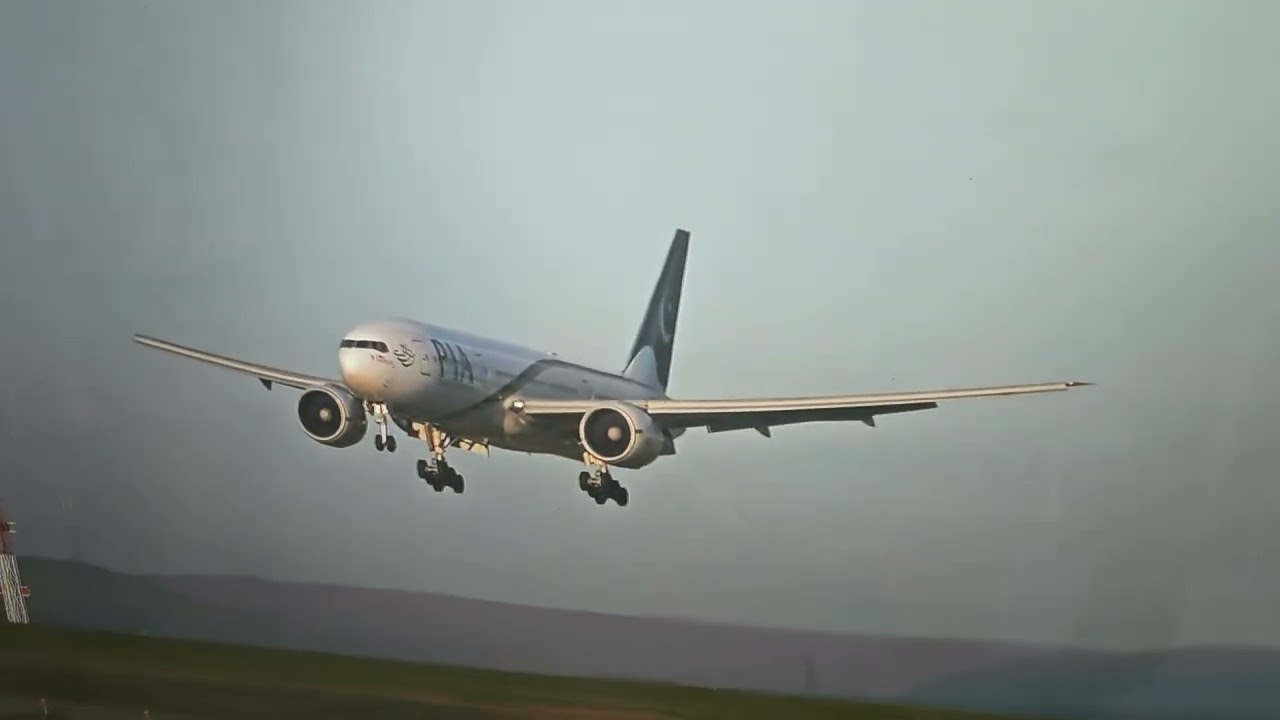 ПИА ПРИЗЕМЛИЛАСЬ В МАНЧЕСТЕРЕ!! ВИДЕО ПОСАДКИ САМОЛЕТА ПИА В АЭРОПОРТУ МАНЧЕСТЕРА #ПИА #авиация