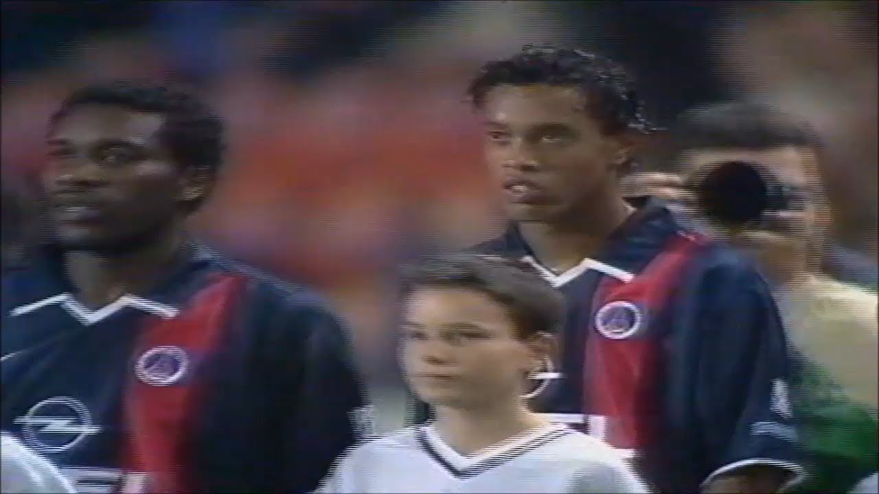 Jay-Jay Okocha & Ronaldinho vs Montpellier (01/02) | Home