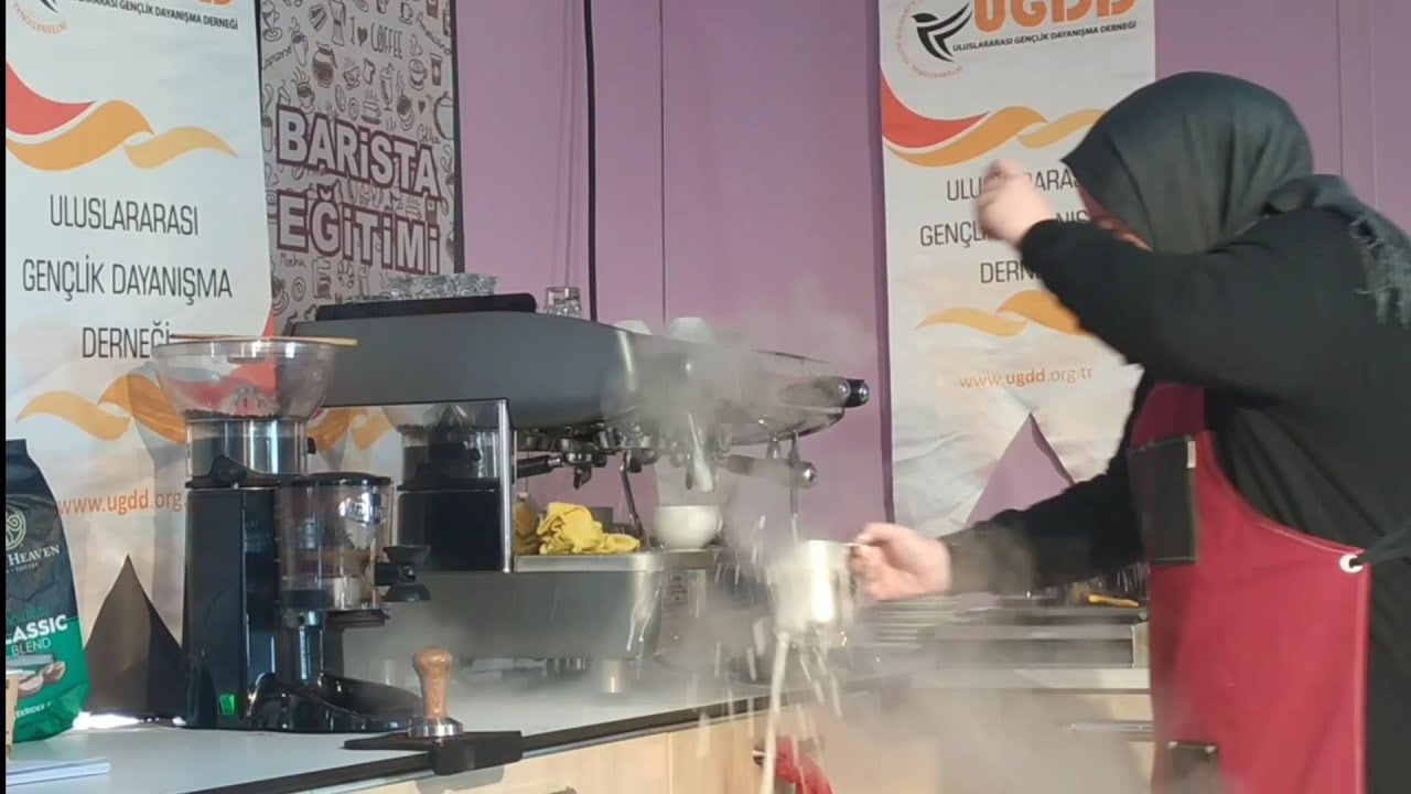 NEÜ BARİSTA DERSLERİ (cimbali m24'le burun buruna geldik)