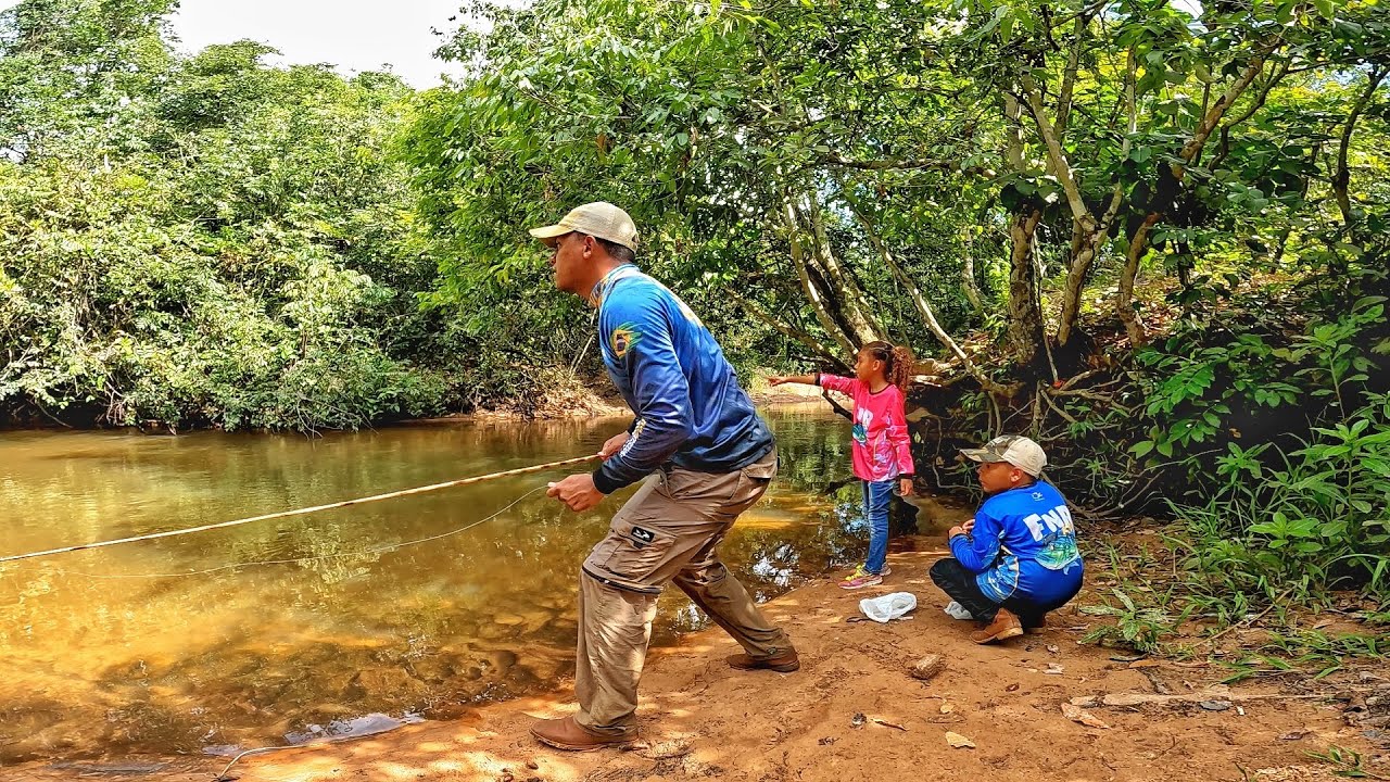 ERA PRA SER UMA SIMPLES PESCARIA DE VARA DE BAMBU. S&oacute; que nesse rio tem os gigantes escondido.