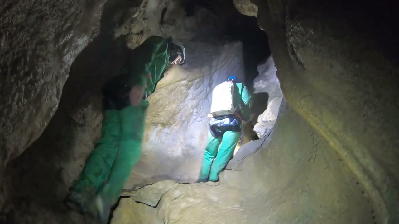 Traversée Gouffre du Hayau - Bouhadère en spéléologie