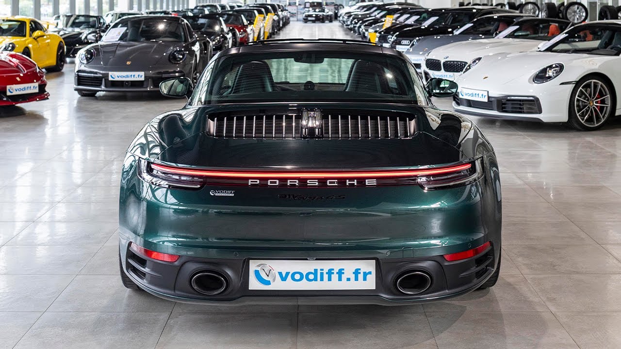 PORSCHE 992 TARGA 4S Forest Green / Vert Sapin