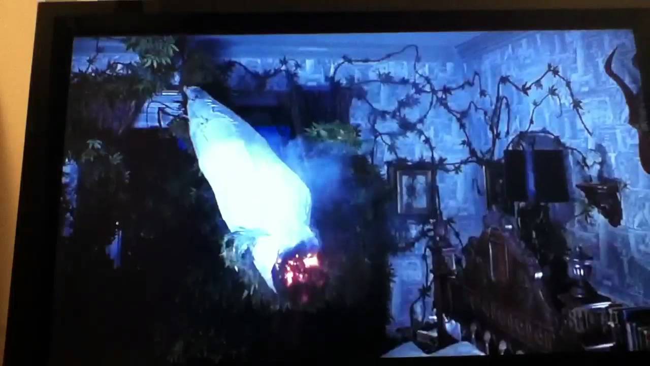 Scary movie 2{monster weed}