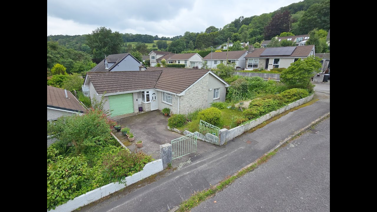 Bungalows For Sale in Cornwall
