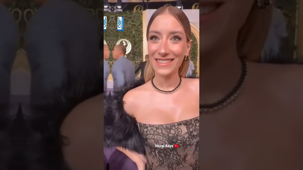 #new #noticias🇹🇷 #HazalKaya en los Joy Awards.Qué te pareció el look de Hazal Kaya ?