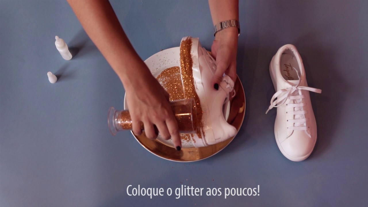 DIY Taquilla: Customizando T&ecirc;nis com Glitter
