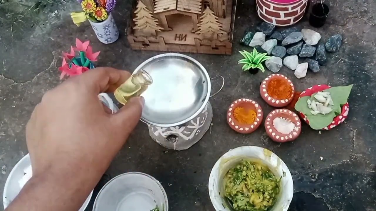 Miniature Kolmi Shak Pakora | Crispy Snack Recipe