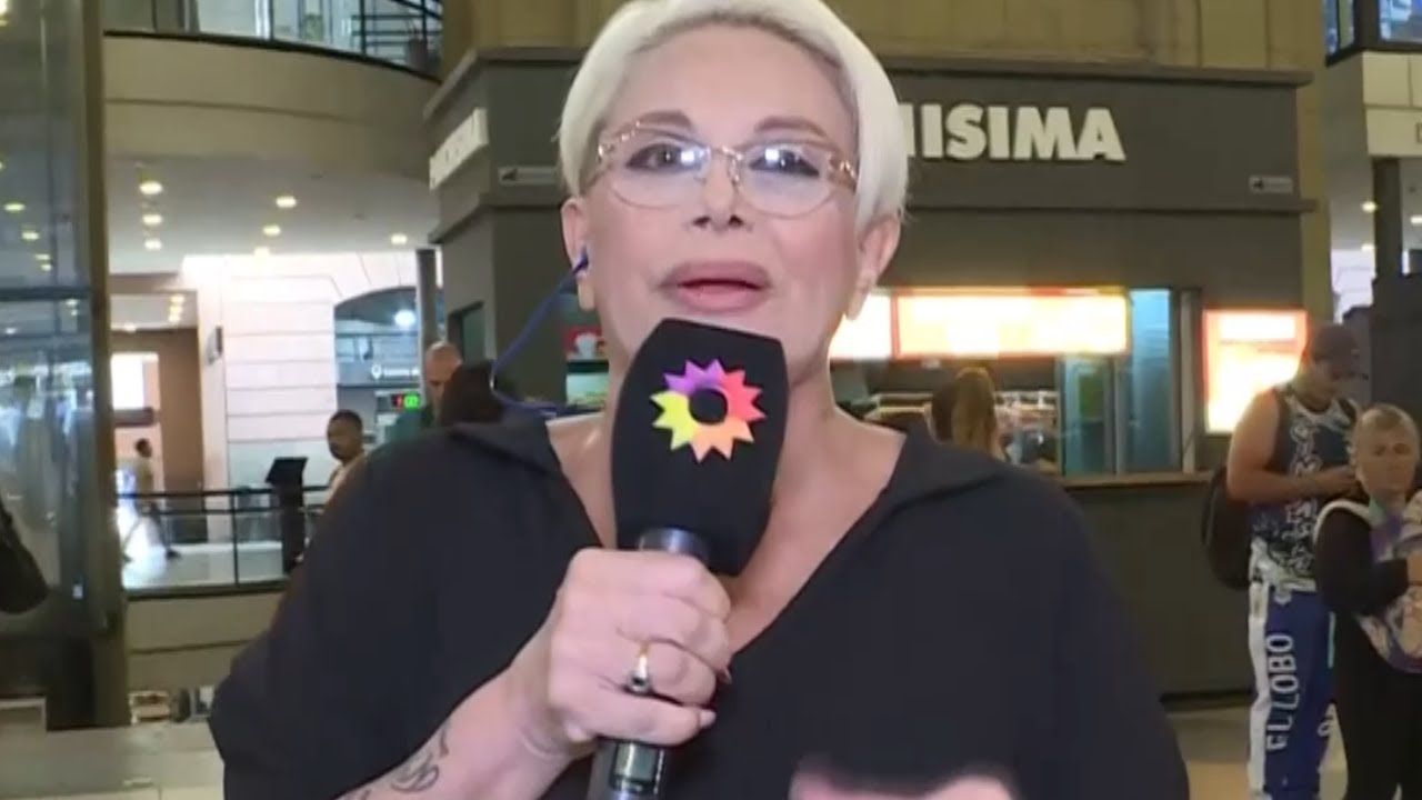 Carmen fue a Constitución para hablar con la gente y ver de cerca la situación del paro de trenes