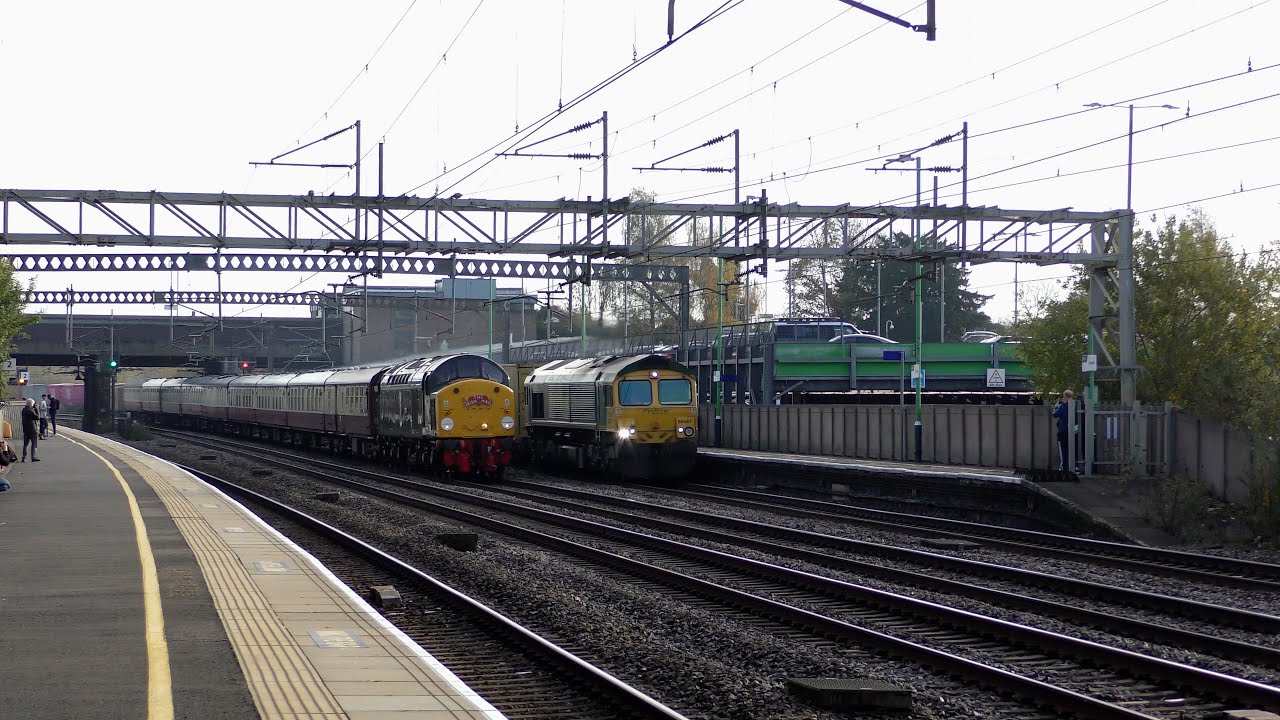 D213 Andania hauls the Royal Scot through HEAVY TRAFFIC