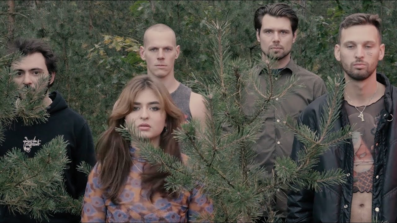 PEACHES - Tichomoří