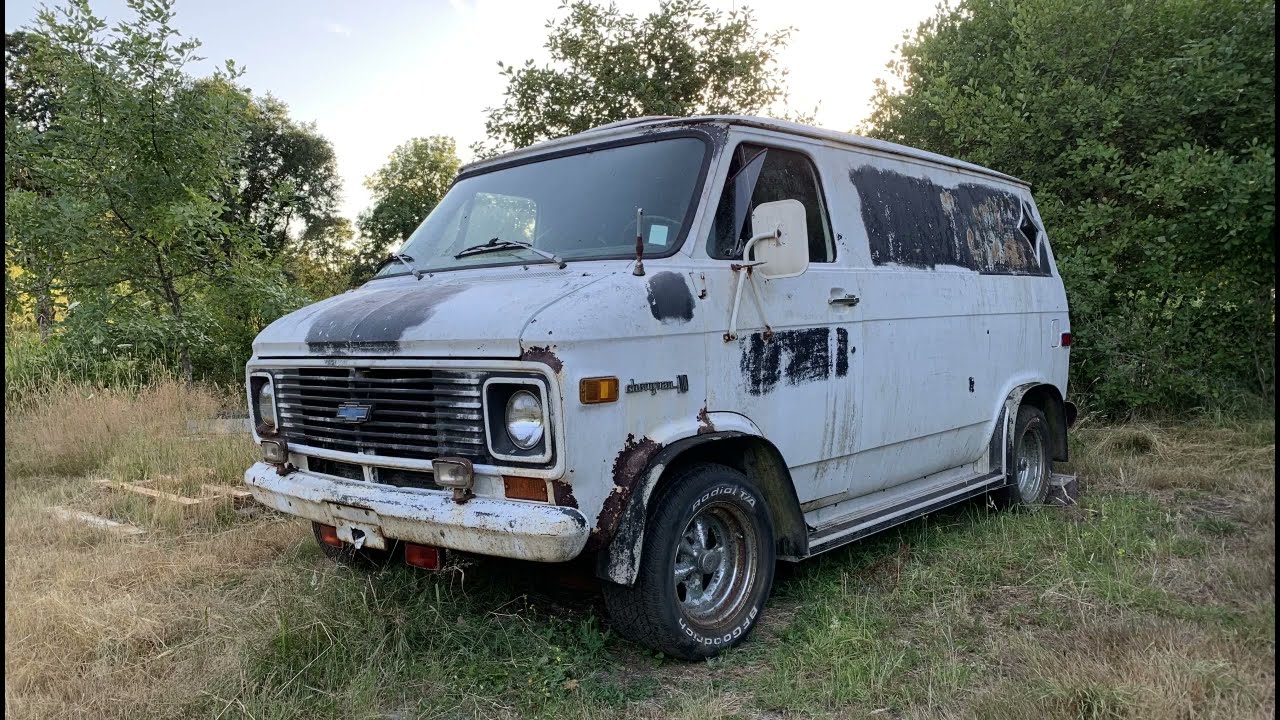 НЕ ПЕРЕМЕЩАЛСЯ 26 ЛЕТ - Фургон Chevy G10 1972 ГОДА. БУДЕТ ЛИ ОН РАБОТАТЬ?