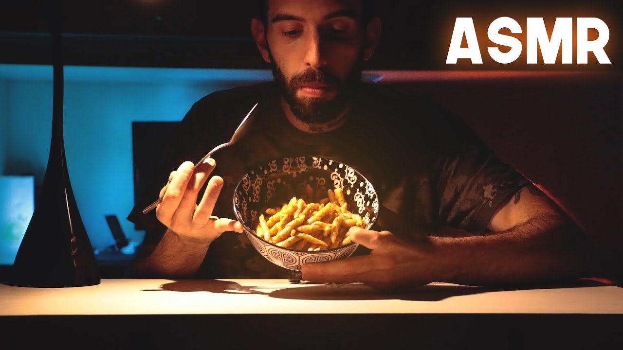 ASMR Eating ITA - Pasta fatta a MANO Pesto e Pomodoro #55