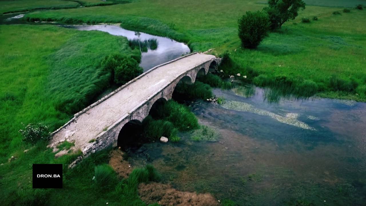 Let iznad Galečke ćuprije na Šujici.