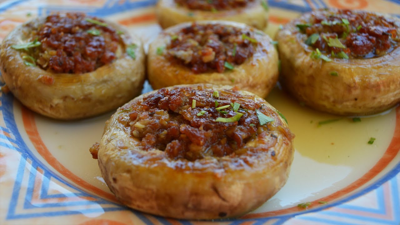 Champiñones rellenos con jamón, Saca el Cucharon
