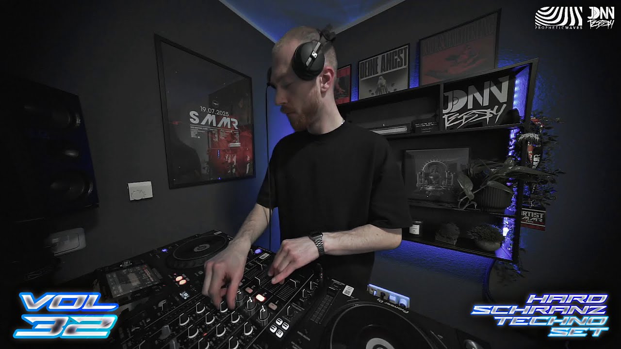 HARD SCHRANZ TECHNO SET Vol. 32