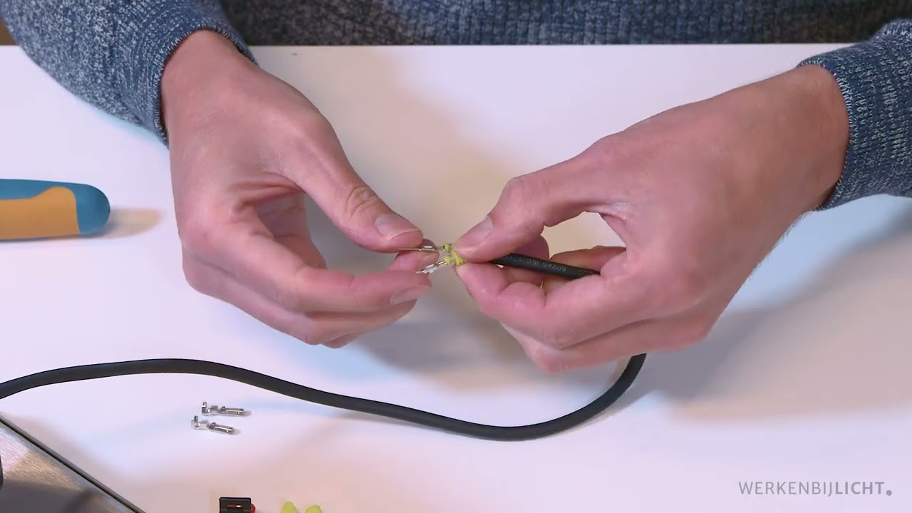 Werkenbijlicht - AMP Superseal Aansluiten