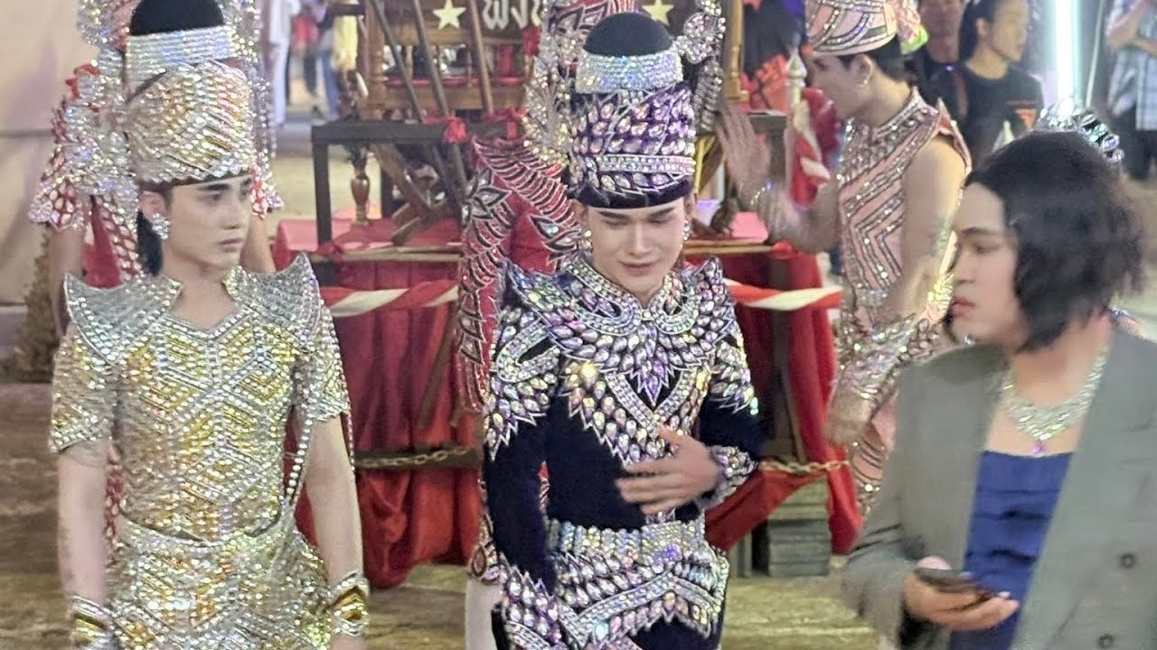 ดูด่วนๆลำเรืองยาวไปหมอลำมาหลังการโชว์
