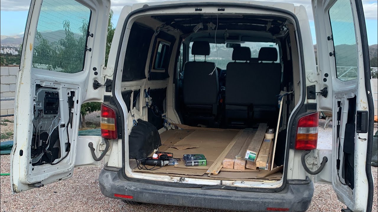 #4 Camperizando volkswagen t5, ponemos el friso en paredes y techo.
