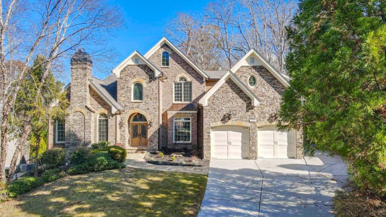 THIS UNBELIEVABLE 8 BEDROOM HOME HAS 2 KITCHENS 3 LAUNDRY ROOMS AND AN INDOOR LAP POOL! | ONLY $1.4M