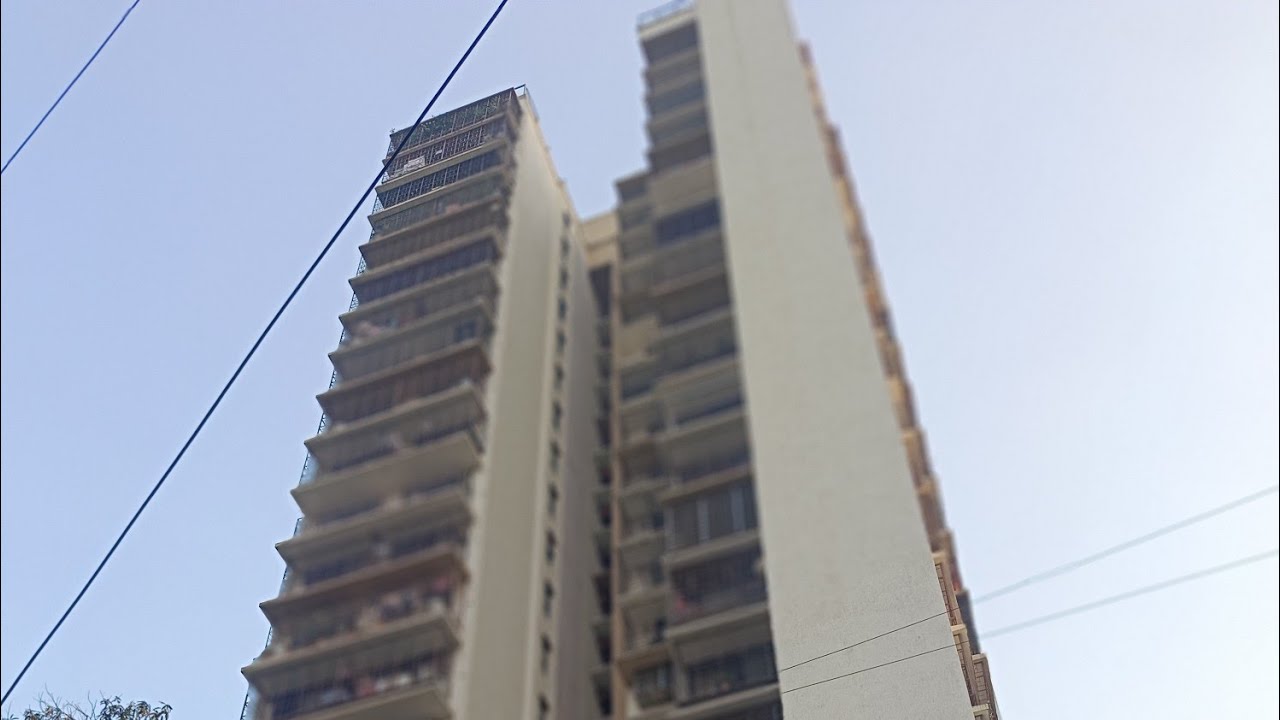 3 Bhk flat for Resale at Goregaon West Chandak Stella 3Cr 37 lakhs 9821573291