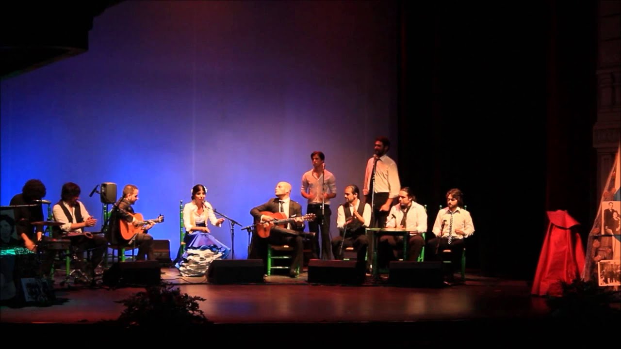 Garrucha (Cantiñas) con la colaboración de Úrsula López - Cristina Soler.