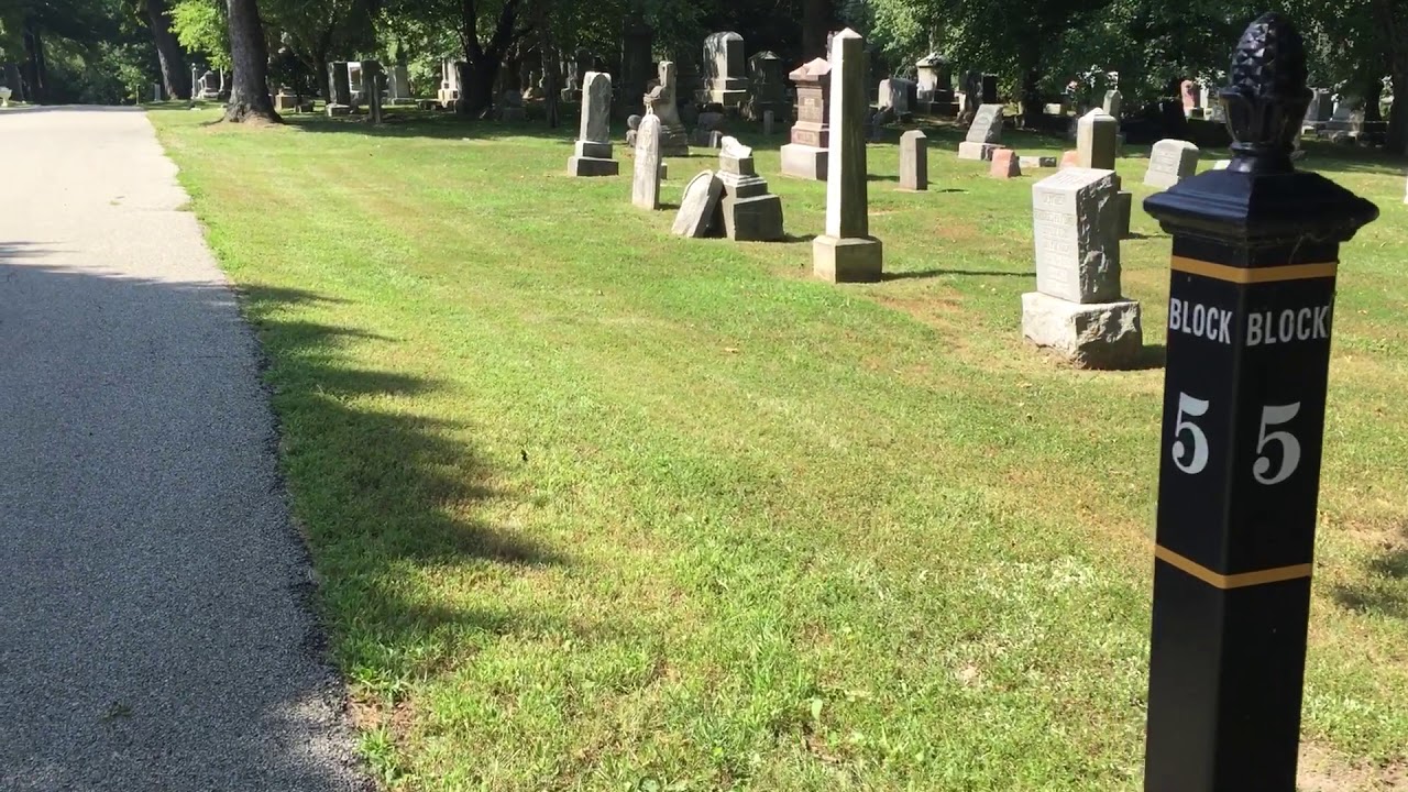 Graves in &lsquo;Colored Section&rsquo; of Oak Ridge Cemetery
