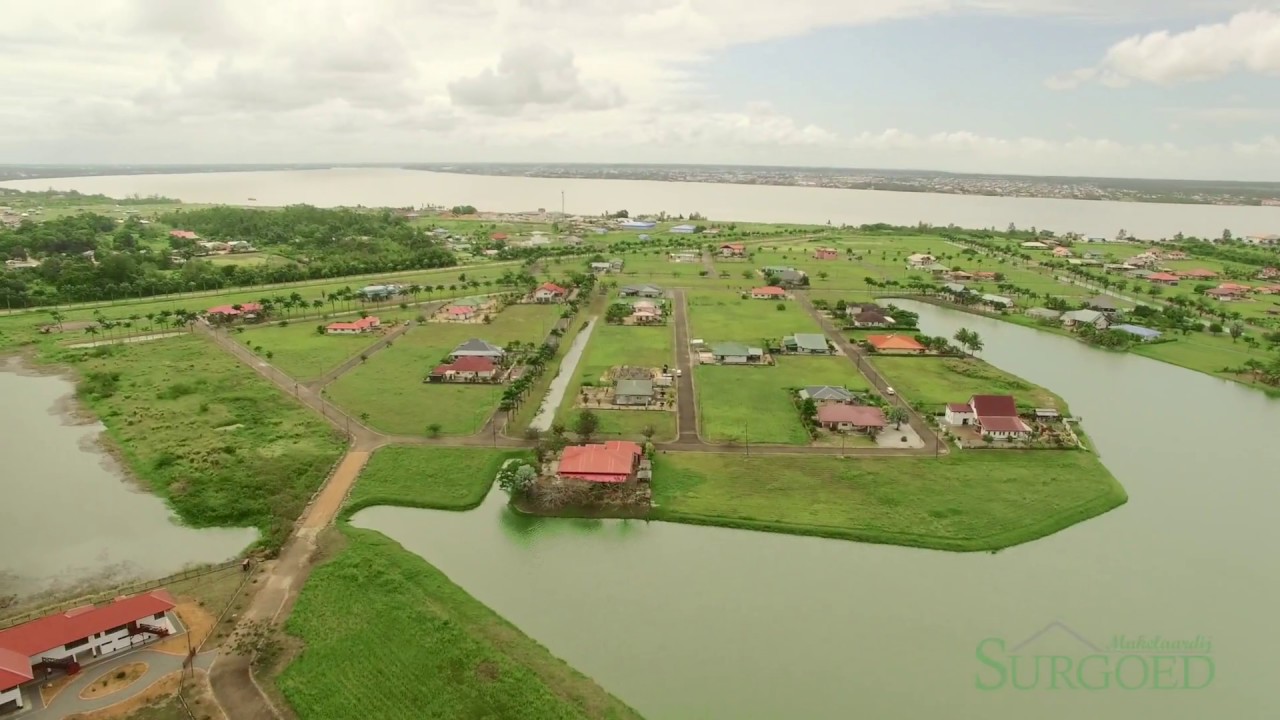Suikerpalmlaan &bull; 185 m&sup2; Laagbouwwoning te Palm Village, Commewijne, Suriname