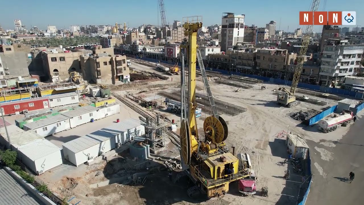 ماكنة بوزن ٣٥٠ طنا قرب مرقد الامام الحسين..ماذا يحدث في هذا المكان