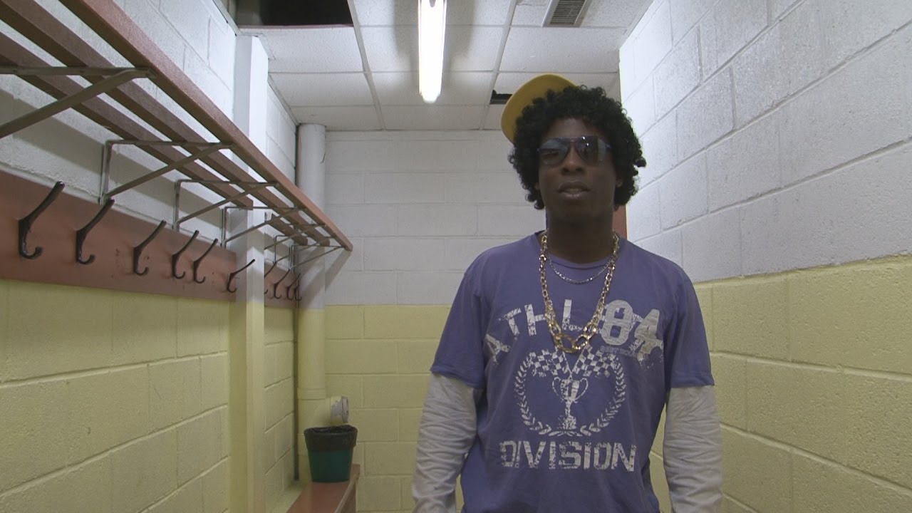 Abdelkader Salifou en gardien - rappeur au tournoi national de Noisy-le-Grand