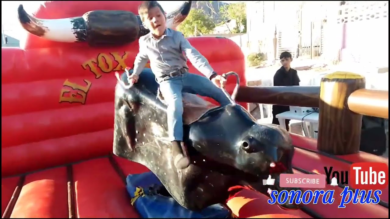 niñas de sonora plus en el toro mecanico video (oficial)