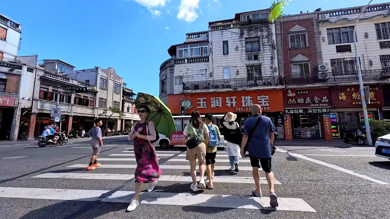 漫步中国泉州千年古城中山路老街Strolling through the old street of Zhongshan Road, Quanzhou Ancient City, China