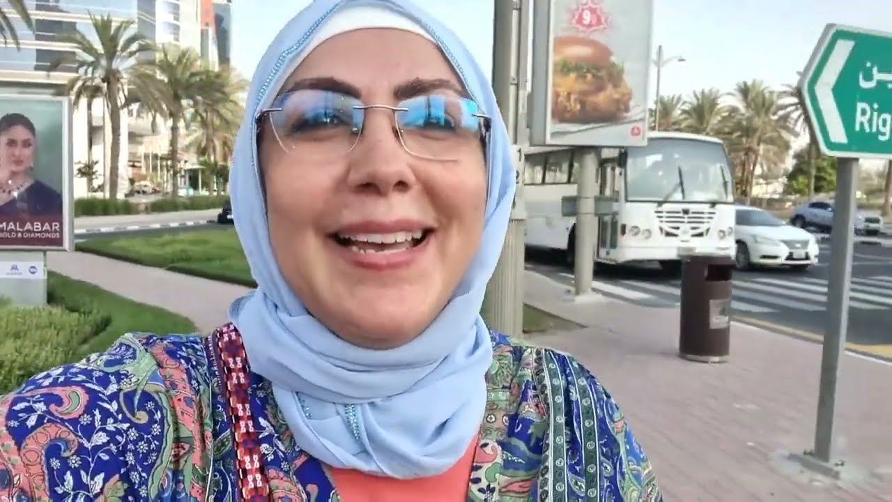 رحلتي الى دبي عرضات عليا متتبعة