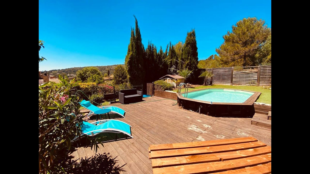 Grande maison de village en pierre avec piscine, vue panoramique et cachet