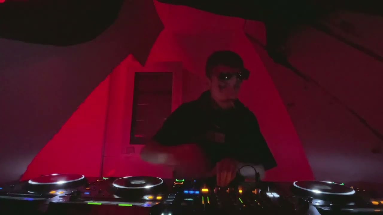 LUG | DJ SET | Martedì GIOTTO 2 30/01 | 3 DECK
