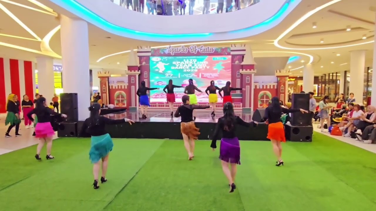 Pick A Snow Lotus摘一朵雪蓮 | Line Dance By @yantihuang7879 