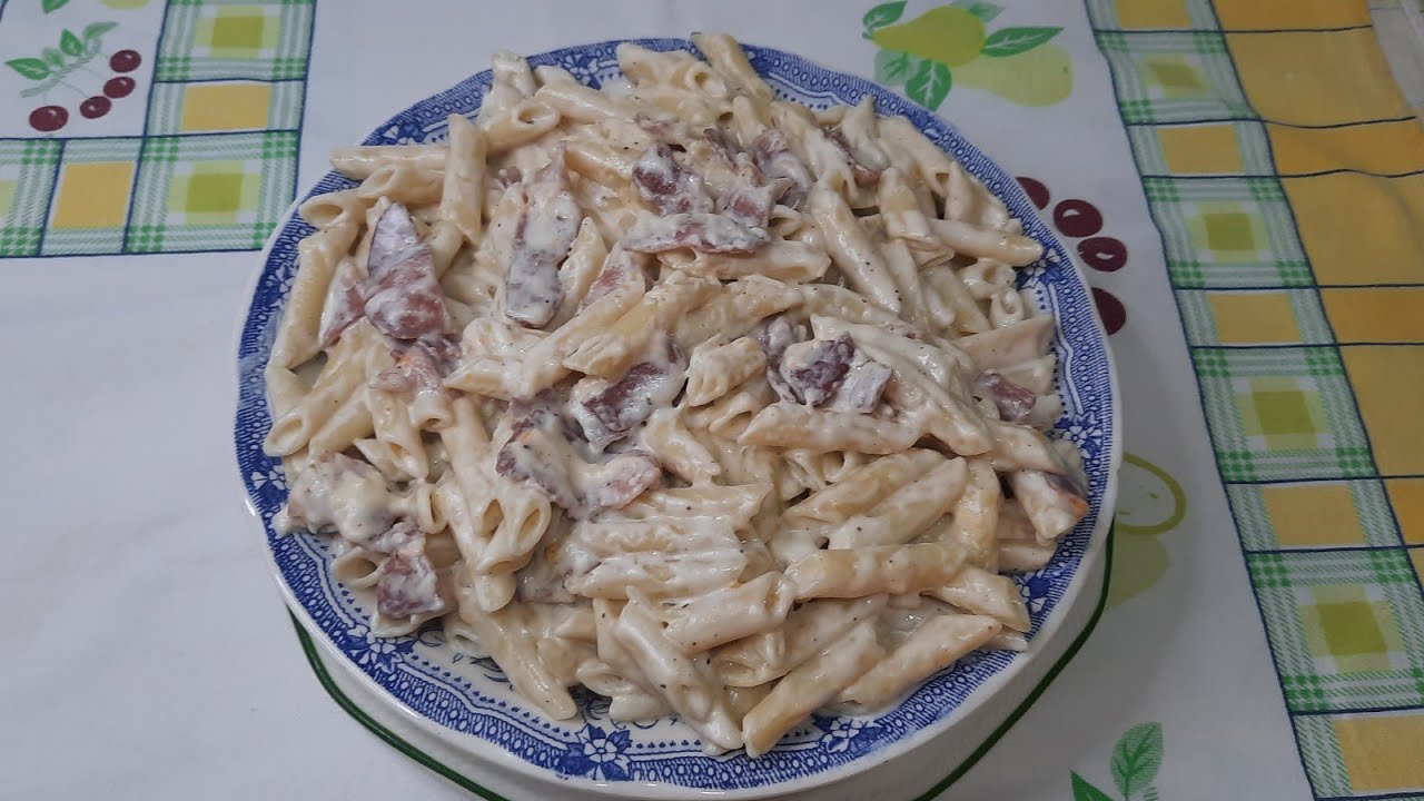 Pasta con bacon,nata y queso 🧀