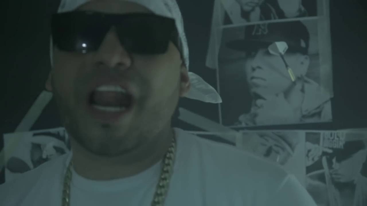Manny Montes - Fronteame Con Lírica [Official Video]