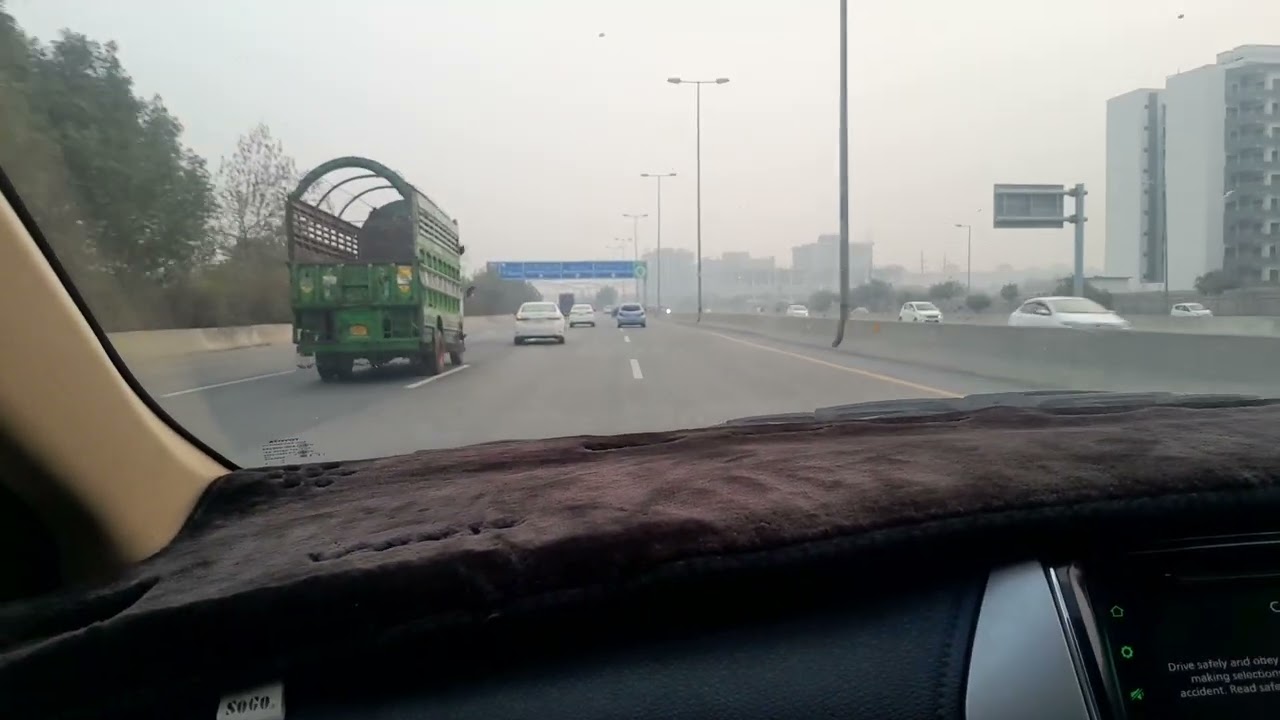 Lahore Ring Road (Eastern Toll Plaza) to Allama Iqbal International Airport 🛫 with Toyota Yaris.