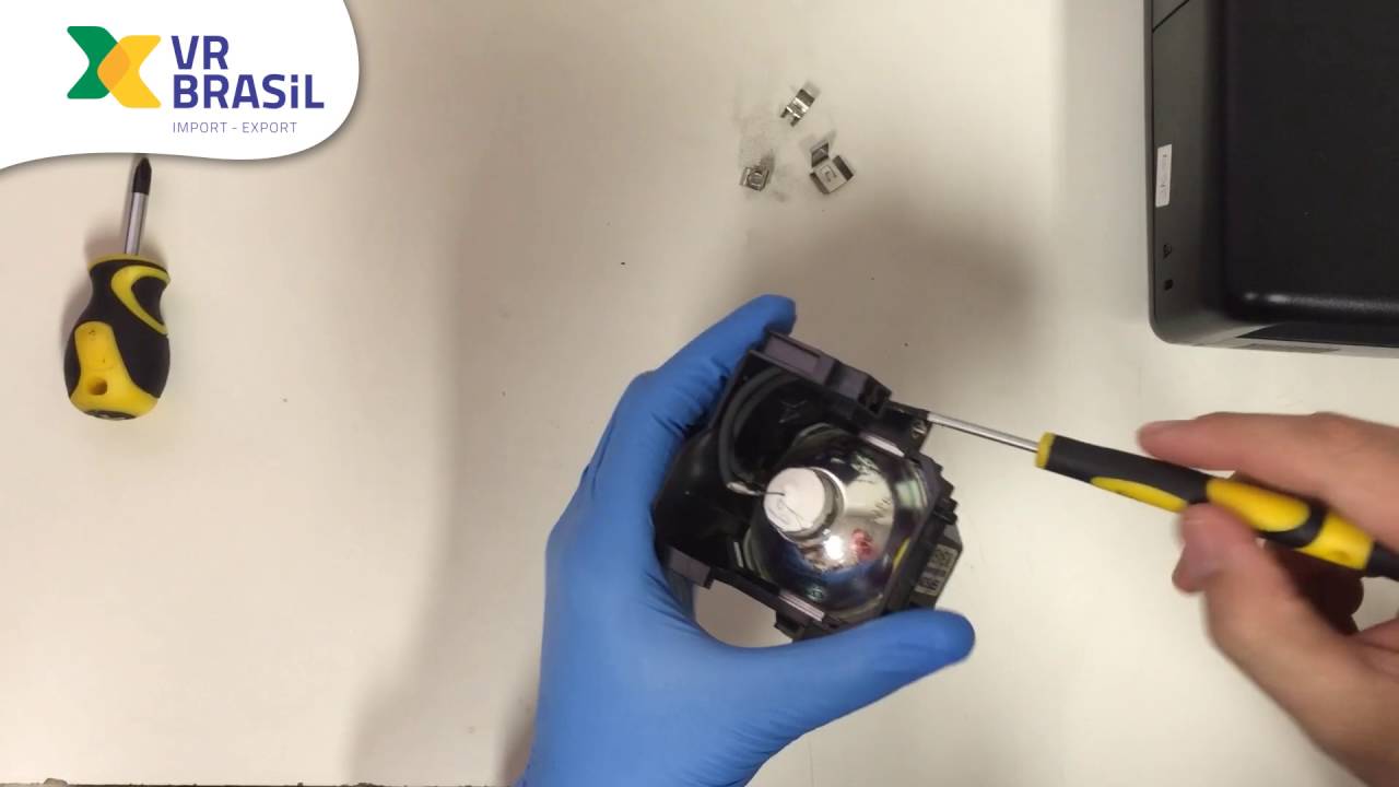 Como Trocar a Lâmpada do Projetor Epson - Vários Modelos